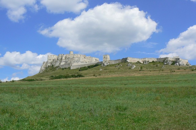 Spišský hrad_podhradi.JPG